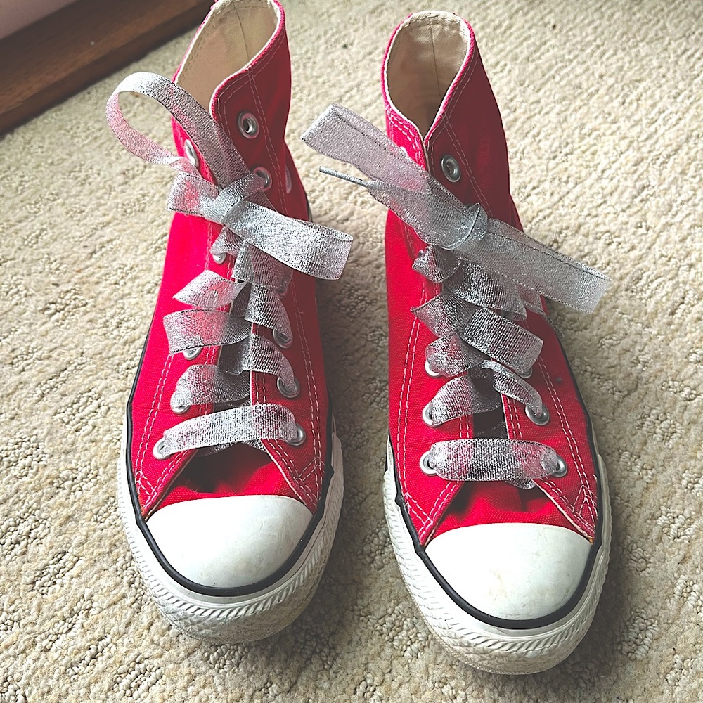 Festive hi top red converse